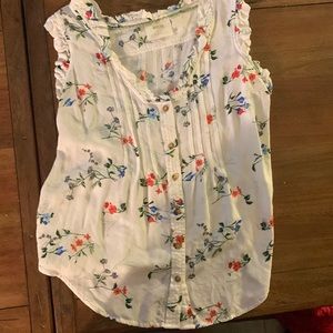 Lightweight tank.  Worn 1 time.  Soft material (100% viscose)